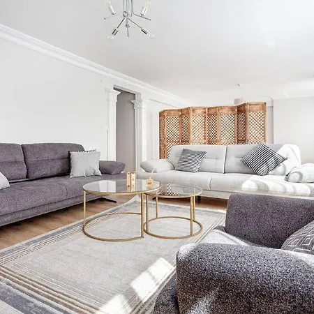 Spacious & Modern 4 Bedroom Flat, Osmanbey, W/lift &ac アパート *