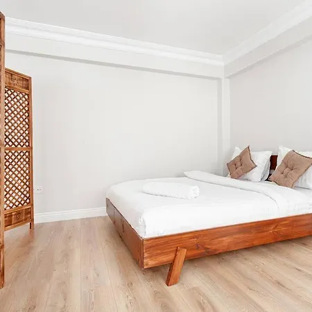 Spacious & Modern 4 Bedroom Flat, Osmanbey, W/lift &ac Διαμέρισμα