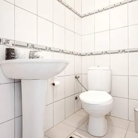 Spacious & Modern 4 Bedroom Flat, Osmanbey, W/lift &ac * Κωνσταντινούπολη